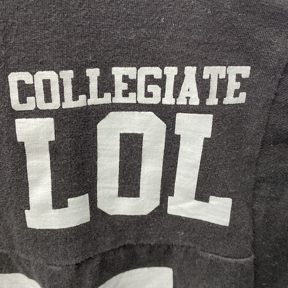 League of Legends Official Black and Yellow Collegiate Jersey Shirt - Picture 6 of 7